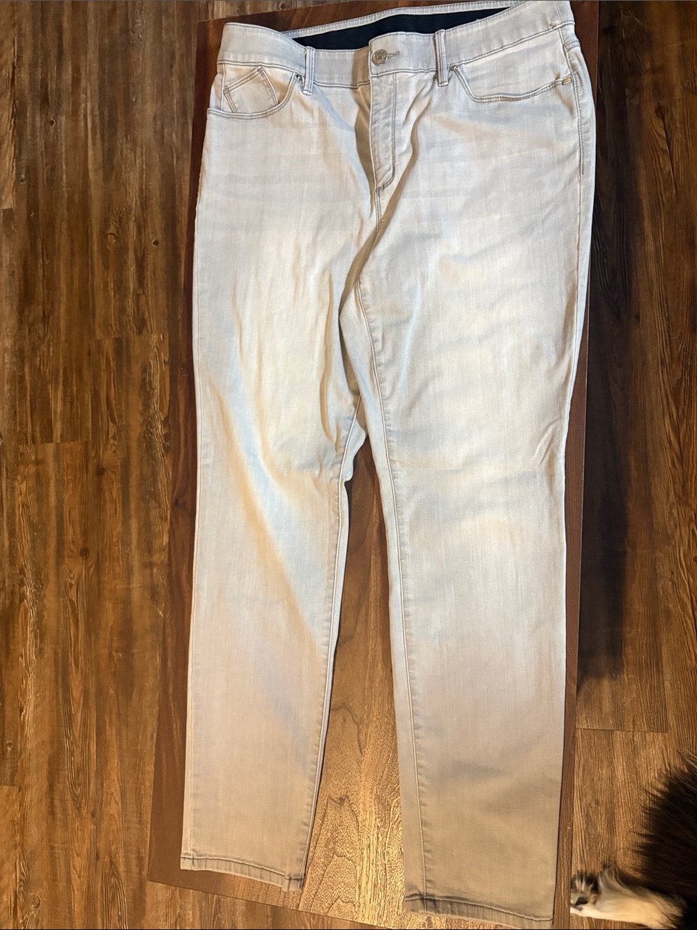 Women's Light Wash Straight Leg Jeans - Gray- size 2R